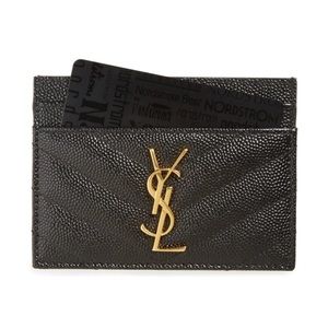 YSL Monogram Quilted Leather Credit Card Case
SAINT LAURENT